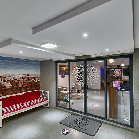 Phudzi Hotel Letlhakane Экстерьер фото