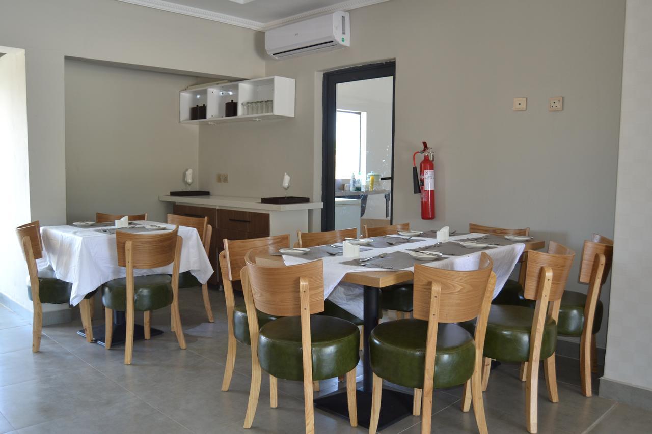 Phudzi Hotel Letlhakane Экстерьер фото